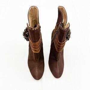 Beverly Feldman Leather Pointy Toe Booties Floral Accent Size 9.5 NWOB